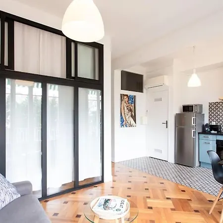 Apartamento #7 What Else ? Your Own Quiet Terrace In Center 10min To Niza